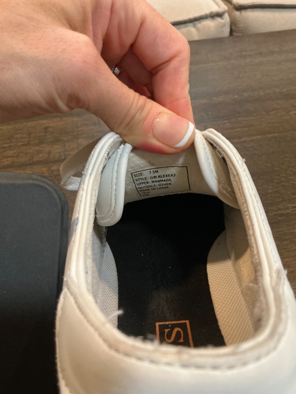 Shoes - Picture 3 of 4